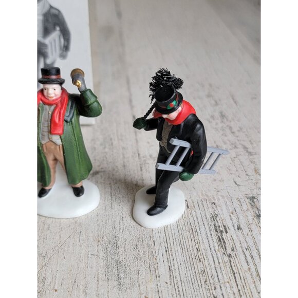Dept 56 55697 Town crier chimney sweep heritage village accessory Xmas - Picture 2 of 5